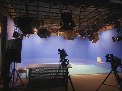 電視行業(yè)有序復(fù)工，政策幫扶節(jié)目出新，觀眾認(rèn)可度提升